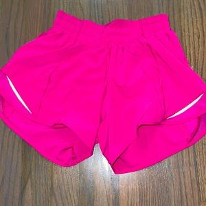 Sonic Pink Lululemon Hotty Hots Size 2